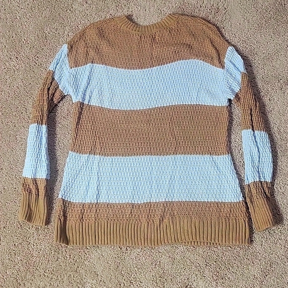 Old Navy Tunic Length Sweater - Picture 2 of 5